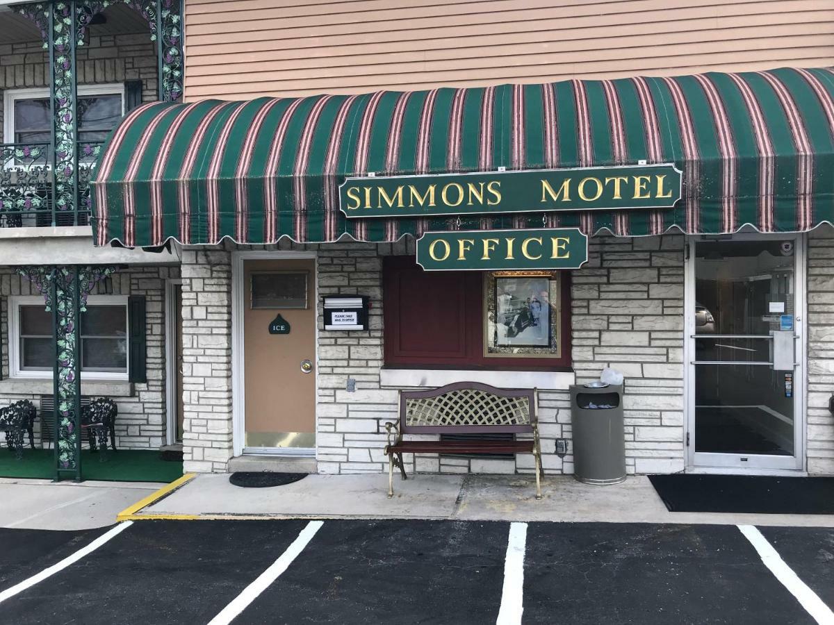 Simmons Motel And Suites Херши Экстерьер фото